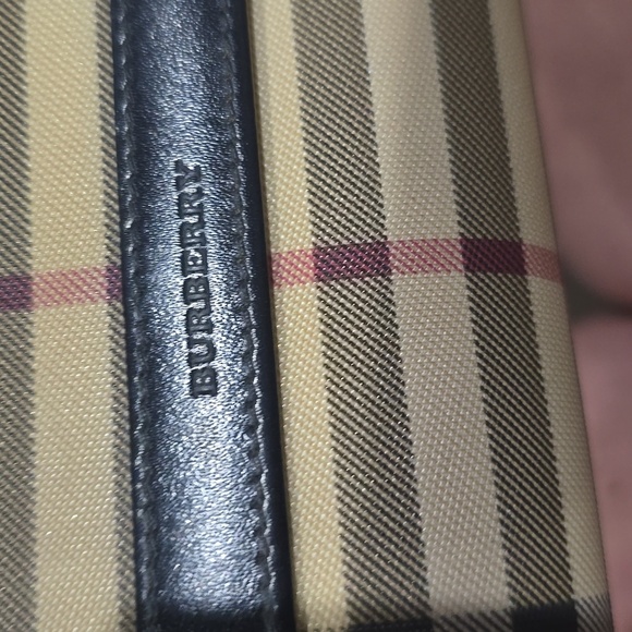 EUC Burberry Wallet - Picture 9 of 14